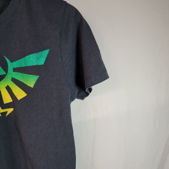 The Legend Of Zelda Official T-Shirt Adult Size Small Grey with Multicolor logo - Picture 3 of 13